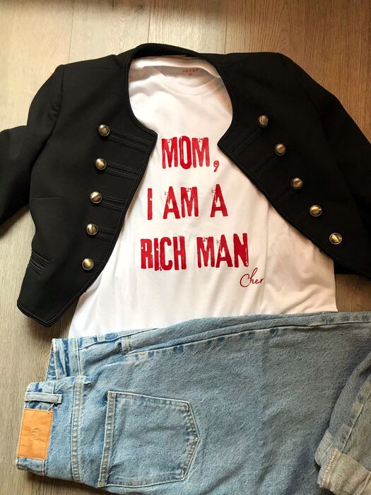 MOM, I AM A RICH MAN 