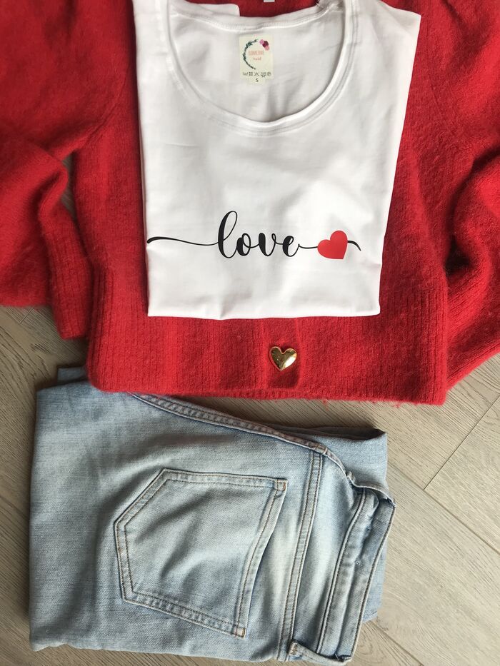 ROMANTIC LOVE