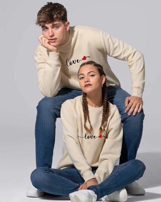 MATCHY ROMANTIC LOVE