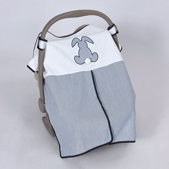 Fralda Estampada Cadeira Bebé (Grupo 0) Coelho com Pompom