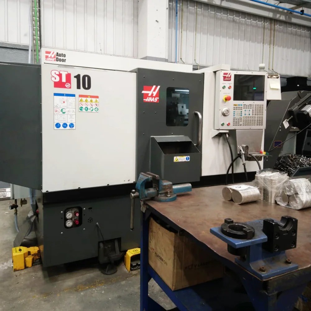 HAAS ST-10Y CNC turning center at V Laser On in Porto Portugal, used for precision turning and machining of metal components for industrial manufacturing