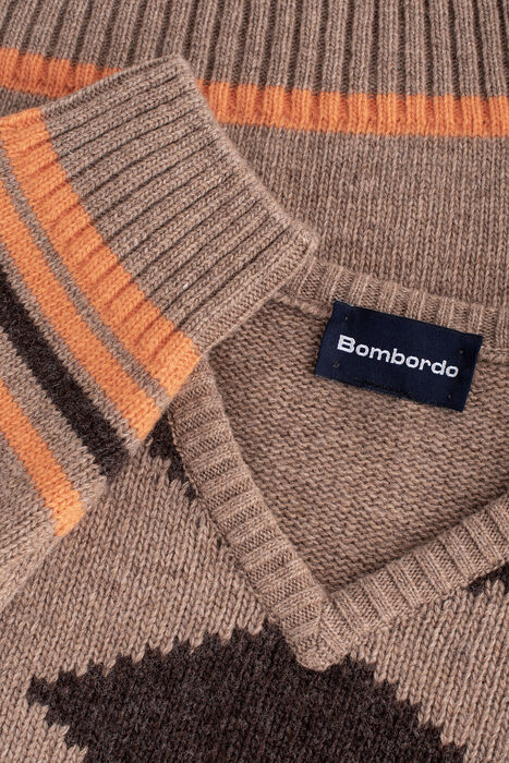 Lambswool pullover with intarsia